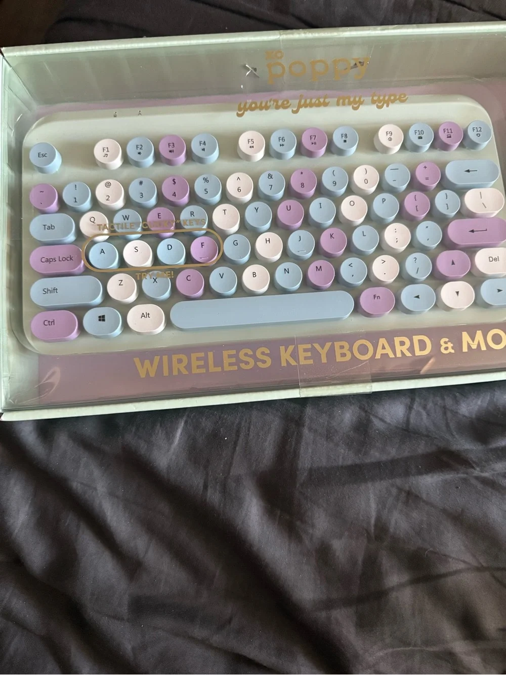 Poppy Pastel Wireless Keyboard & Mouse Set NWT Color is like a mint green